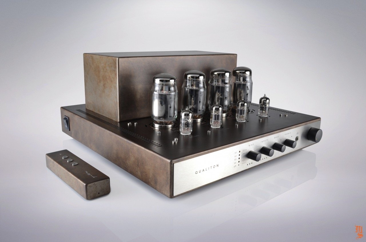 Qualiton (Silver) X200 Integrated Amp - NEW MARKDOWN - SALE PRICE IS $3000 (55% OFF MSRP)